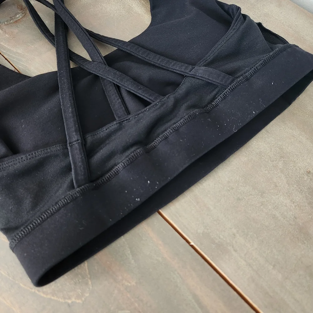 Lululemon Black Energy Sports Bra - Size 4 - Picture 10 of 11